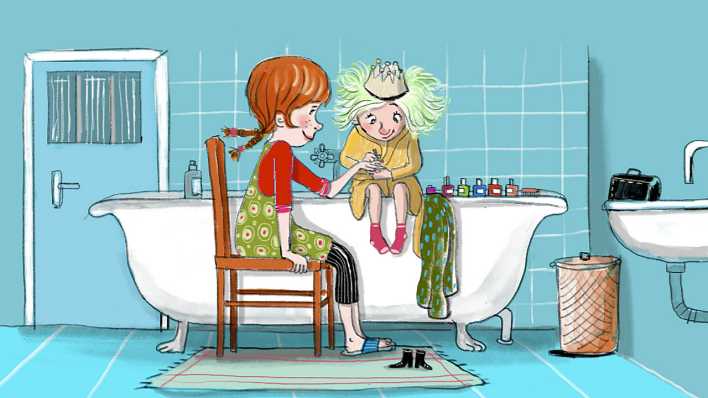 Bunte Zeichnung: Amelie sitzt im Badezimmer auf einem Stuhl - daneben, auf dem Badewannenrand sitzt ein kleiner König (Quelle: rbb/OHRENBÄR/Maja Bohn)