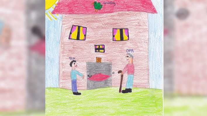 Kinderzeichnung: Ein buntes Haus mit Opa und Tim davor, auf dem Dach ein Grünling (Quelle: Andreas Kaufmann)