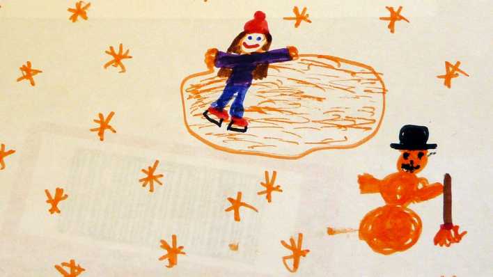 Bunte Kinderzeichnung, ein Mädchen läuft Schlittschuhe, daneben ein orangefarbener Schneemann (Quelle: rbb/OHRENBÄR/Freya)