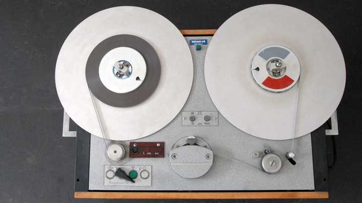 Audiorekorder zur analogen Aufnahme von Ton, eine alte Bandmaschine (Quelle: rbb/OHRENBÄR/Birgit Patzelt)