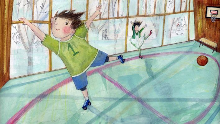 Ein Junge und ein Mädchen fahren Rollschuh in einer Sporthalle, hinter der Glasfront ist eine Winterlandschaft zu sehen (Quelle: rbb/OHRENBÄR/Daniela Bunge)